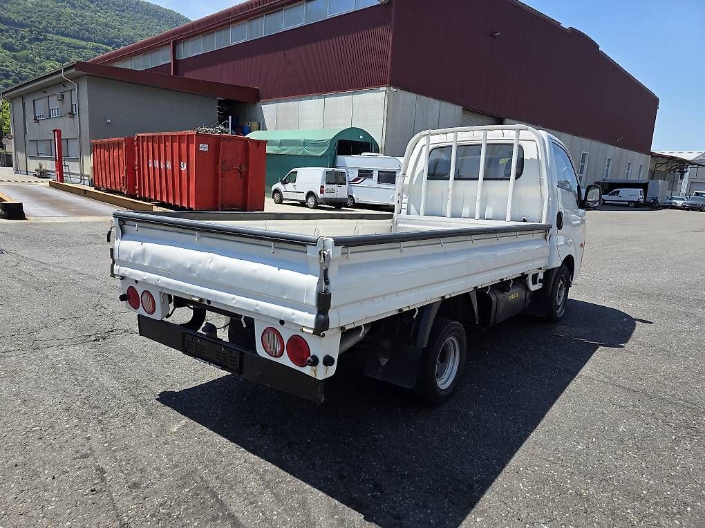 Veicoli commerciali: Kia K2900  Collaudato  09.01.2025 – Usato da Cadenazzo venduto da LuismacchineSagl 2