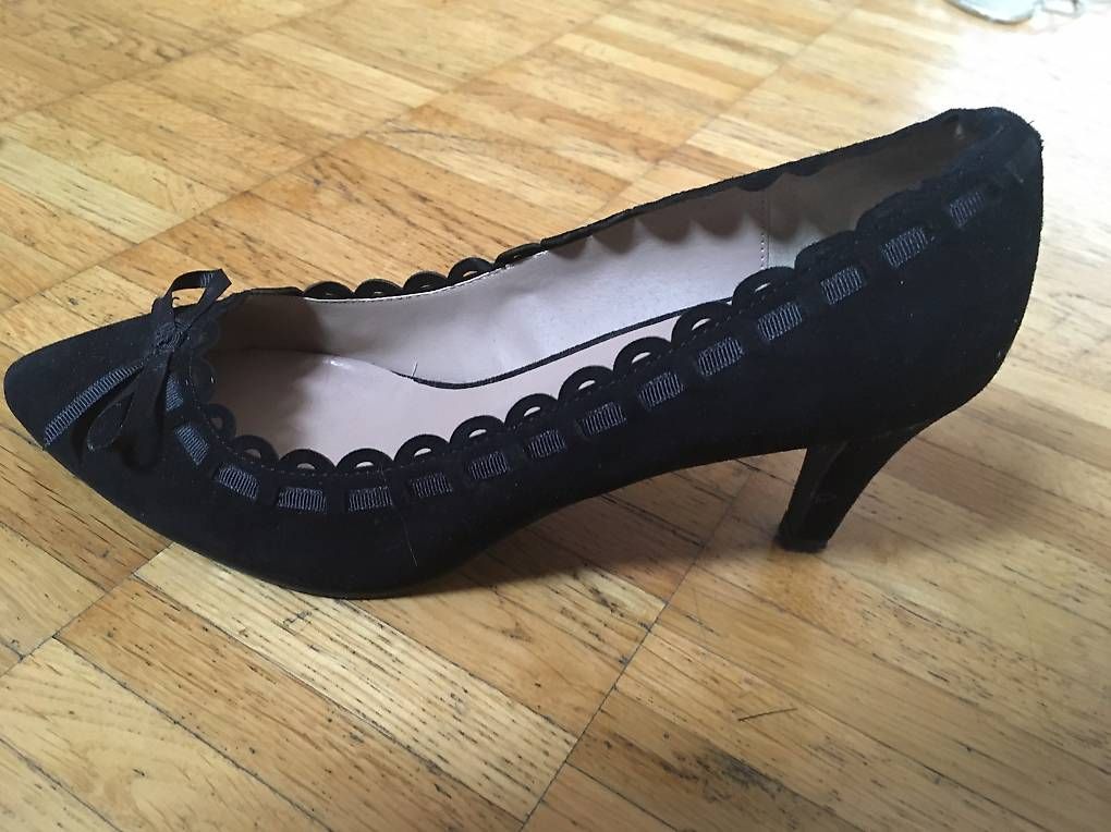 Scarpe da donna: Damen Pumps Wildleder 38 – Usato da Zürich venduto da BuenosAires03 1