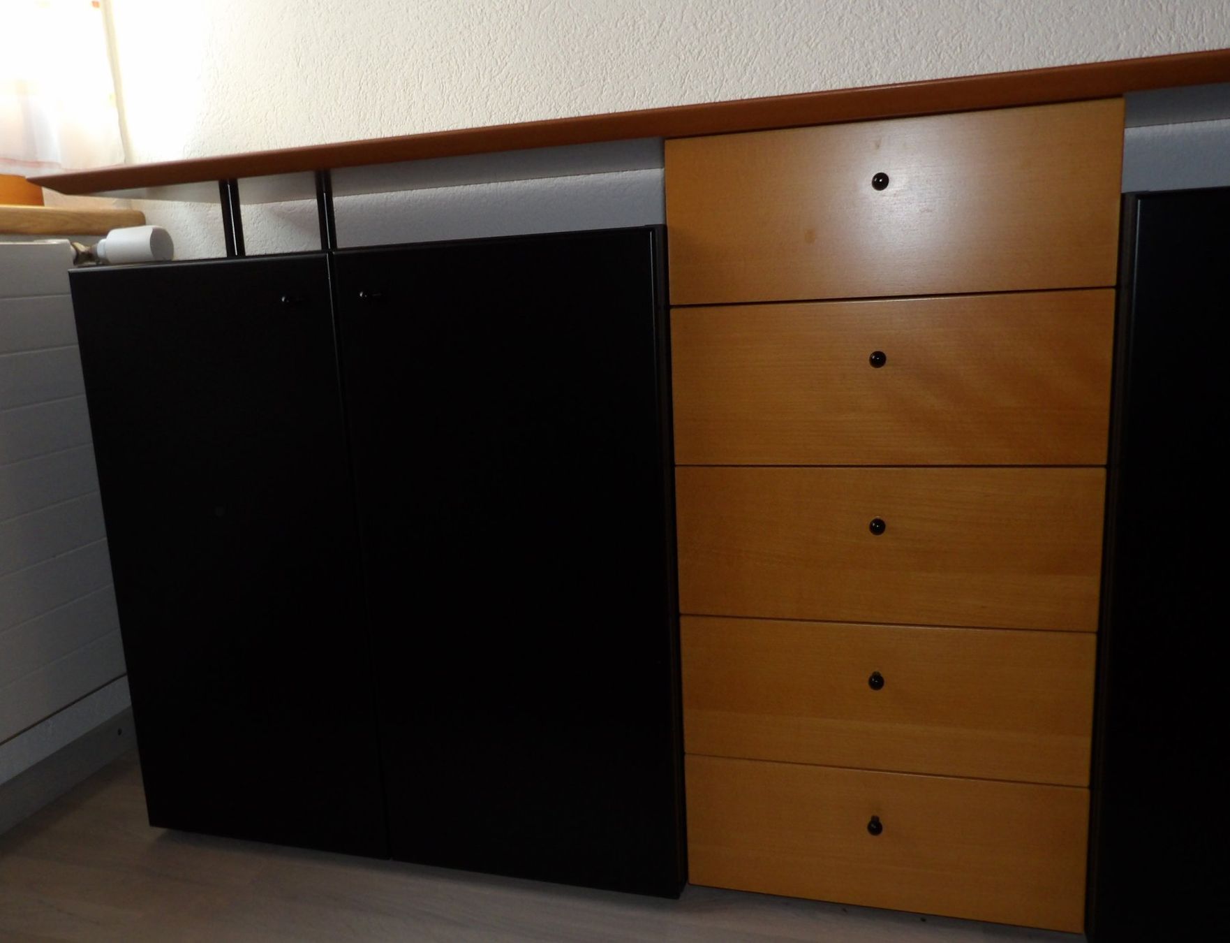 Cassettiere: Sideboard 185 x 40 cm, in Buche // schwarz – Usato da Niederlenz venduto da Steff99 2