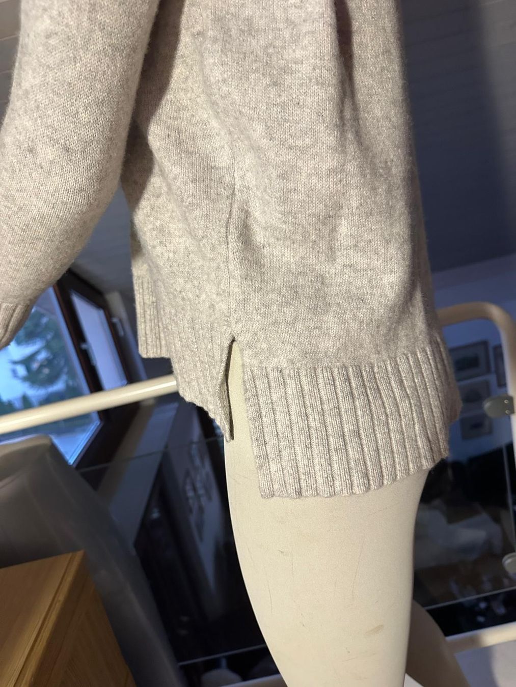 Allude Maglioni & Felpe: Woll-/Kaschmir-Pulli von ALLUDE – Usato da Neuhausen venduto da Lechasseur
