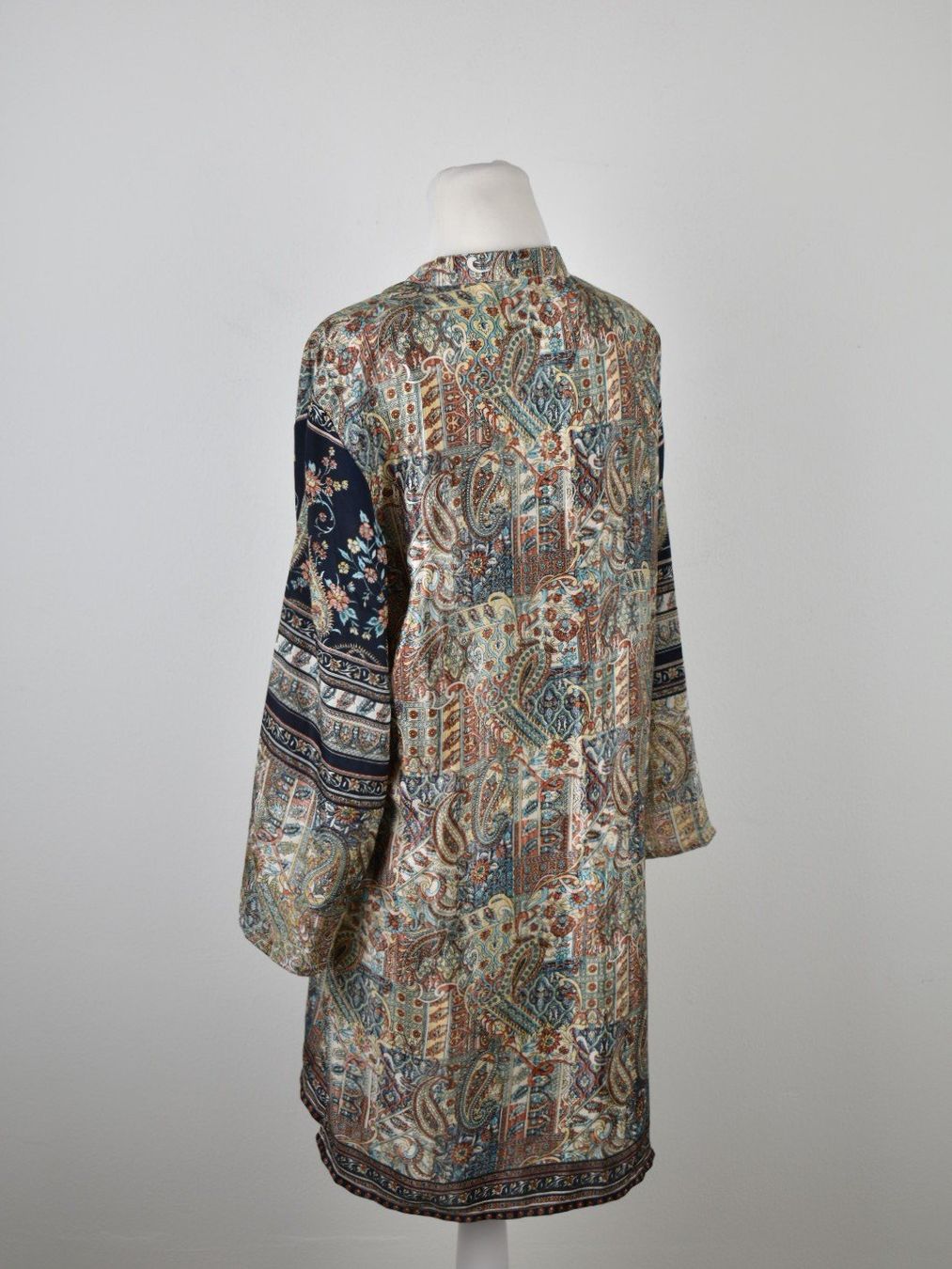 Kleider: Swarna Greece Kleid, one size, 70% Seide – Gebraucht aus Nürensdorf von 2ND_STORY 4