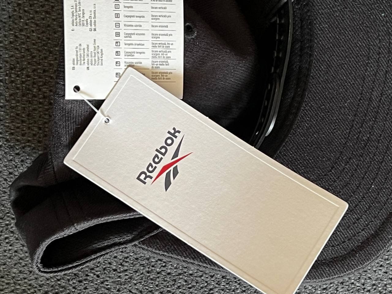 Sonstige Kleidung & Accessoires: Reebok Kappe Neue – Neu und originalverpackt aus Riehen von edu_92w7 6
