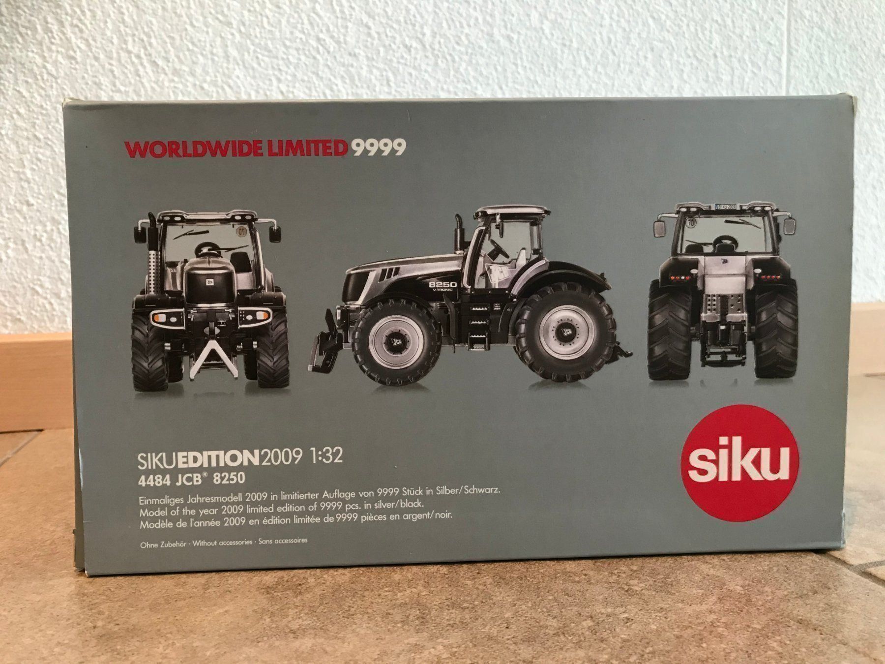 Jcb Trattori: SIKU JCB 8250 – Nuovo e nell'imballaggio originale da Kreuzlingen venduto da Stefan1150 5