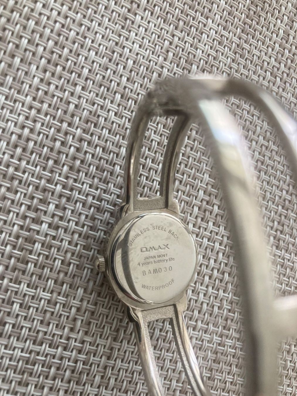 Uhren: QMAX Quartz Uhr – Gebraucht aus Wilderswil von Feldbach 9