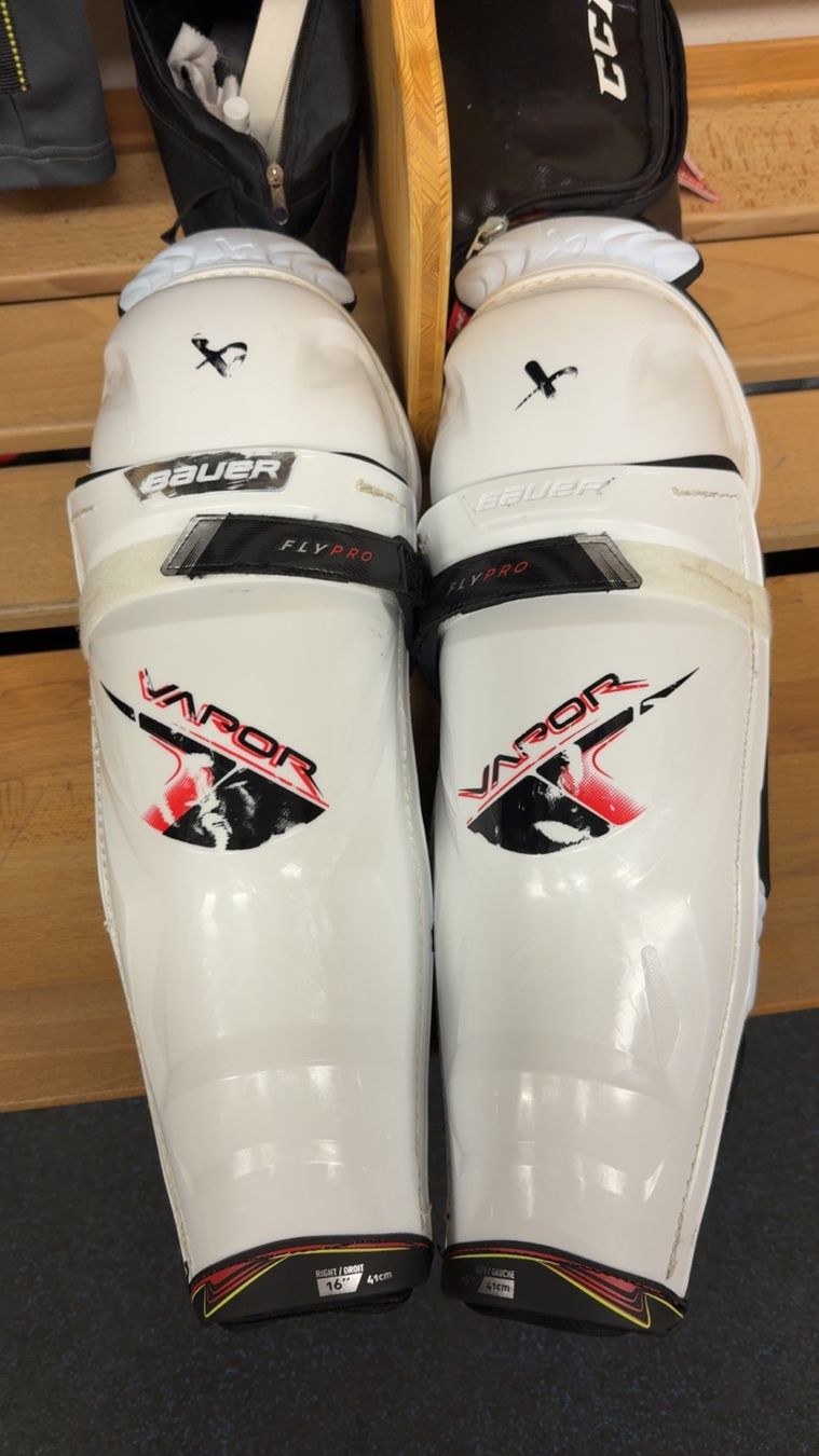 Bauer Protezioni & Imbottiture: Bauer Vapor Flypro Grosse 16 – Usato da Menziken venduto da joe_8l7n
