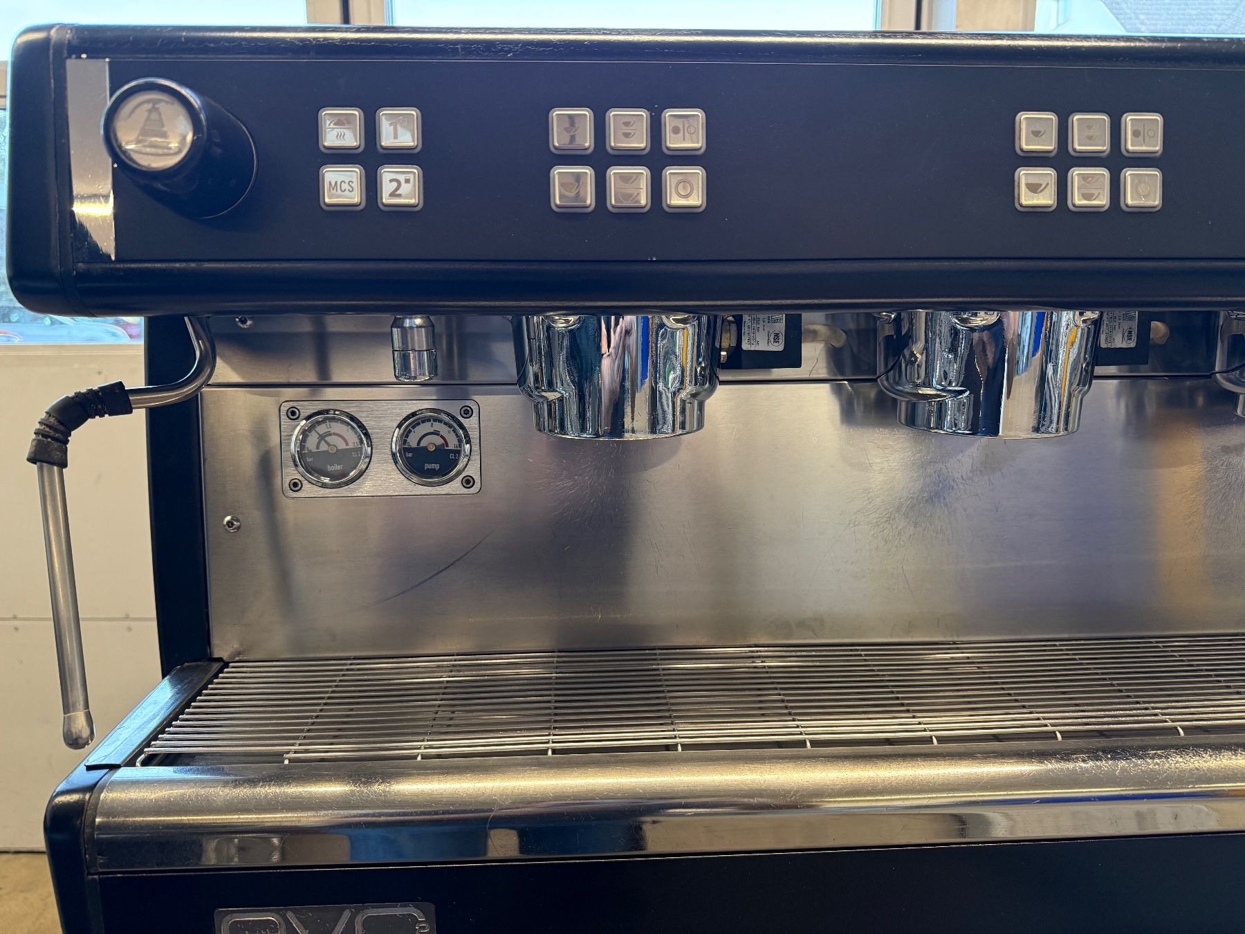 Dalla Corte Macchine per caffè & Macchine per espresso: Dalla Corte Siebträgermaschine 4-gruppig Profi – Usato da Eglisau venduto da Victory.Garagen 6