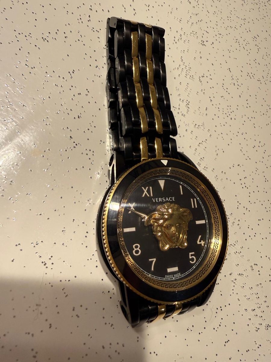 Versace Uhren: Versace – Gebraucht aus Buchs SG von arb_9dc8