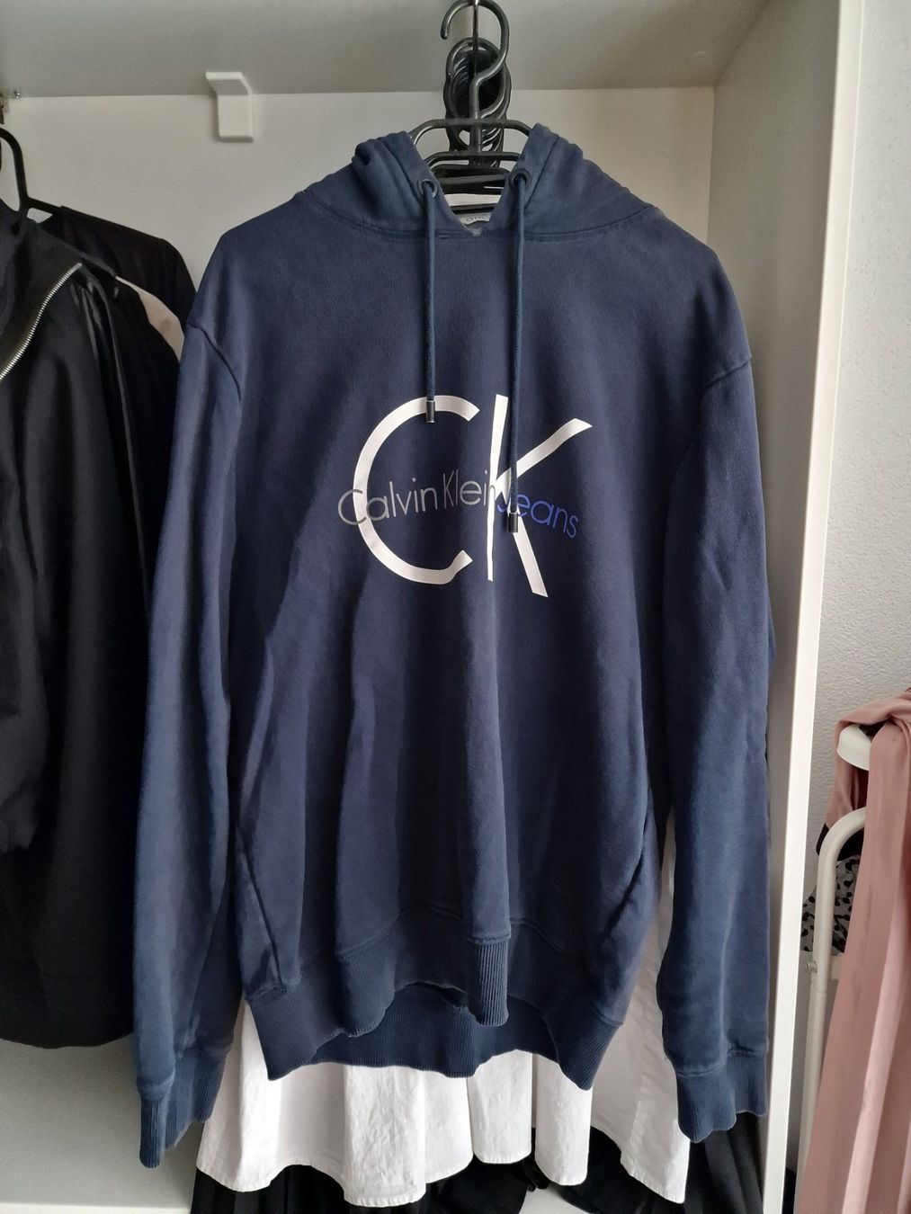 Calvin Klein Maglioni & Felpe: CK Hoodie – Usato da Altishausen venduto da ter_58nj