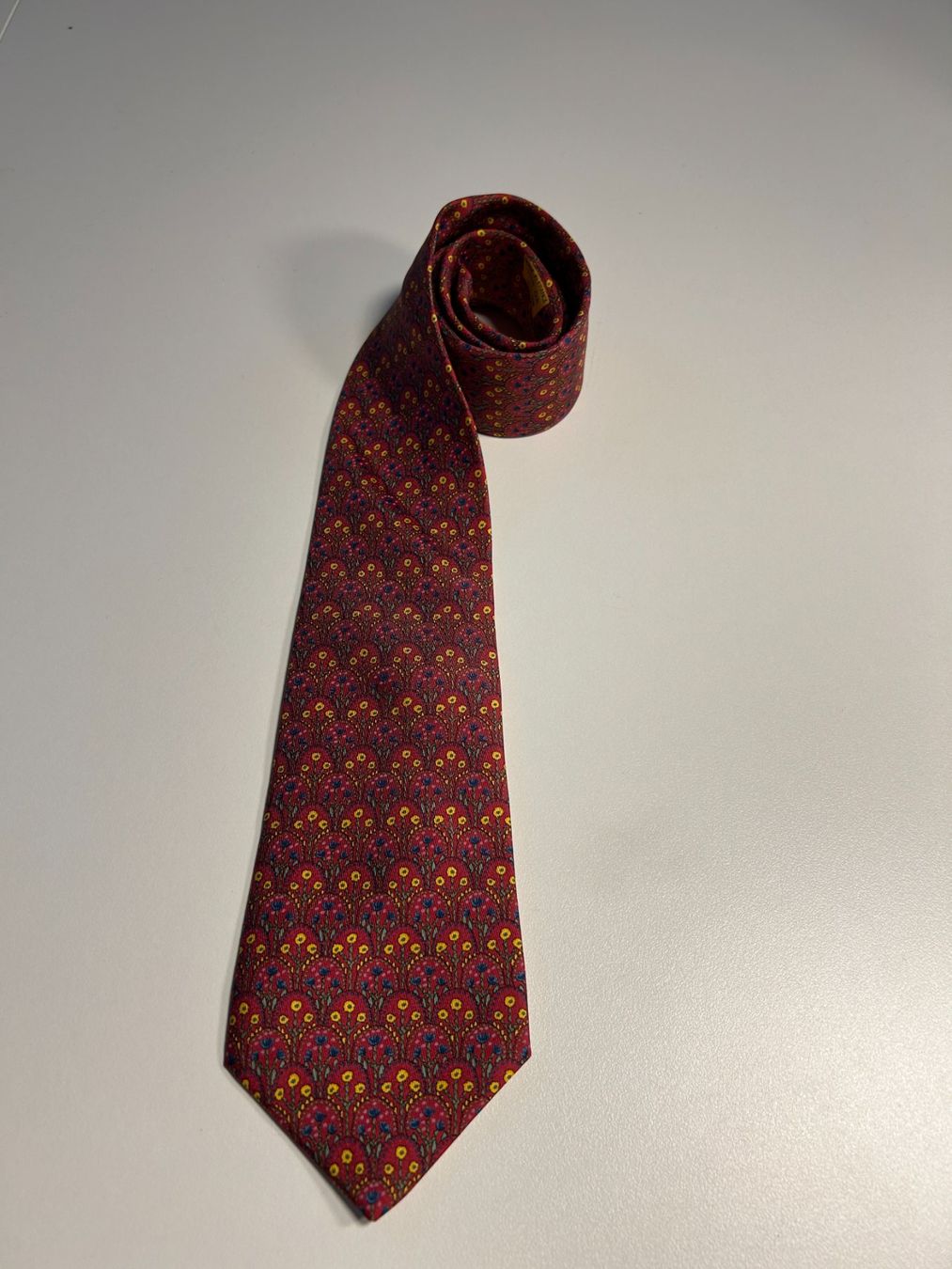 Hermès Cravatte: Hermès Muster Krawatte – Nuovo (secondo la descrizione) da Bern venduto da kurtikobolt74 1