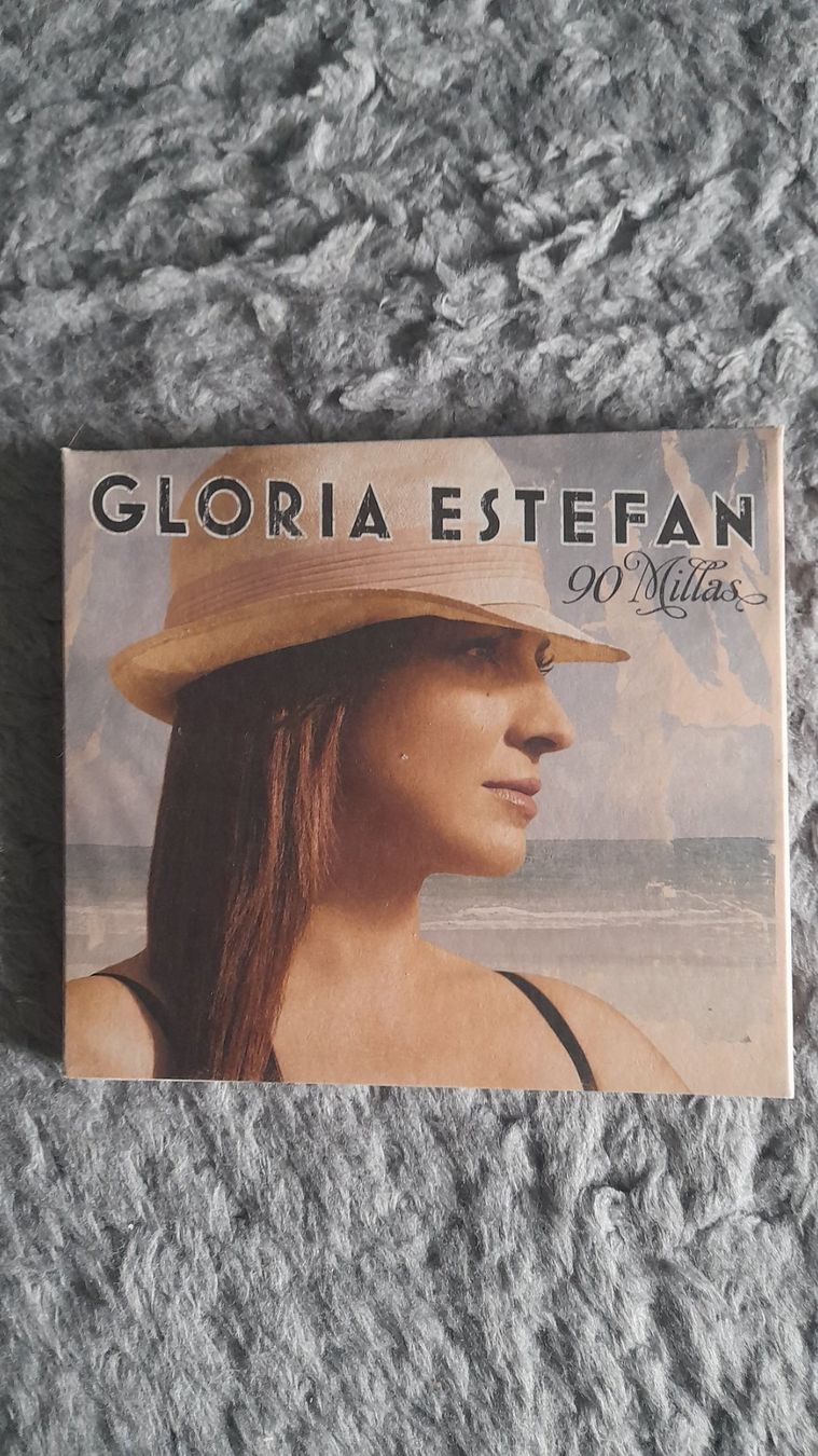 CD: GLORIA ESTEFAN    90 MILLAS    CD – Usato da Wetzikon ZH venduto da Ramones01