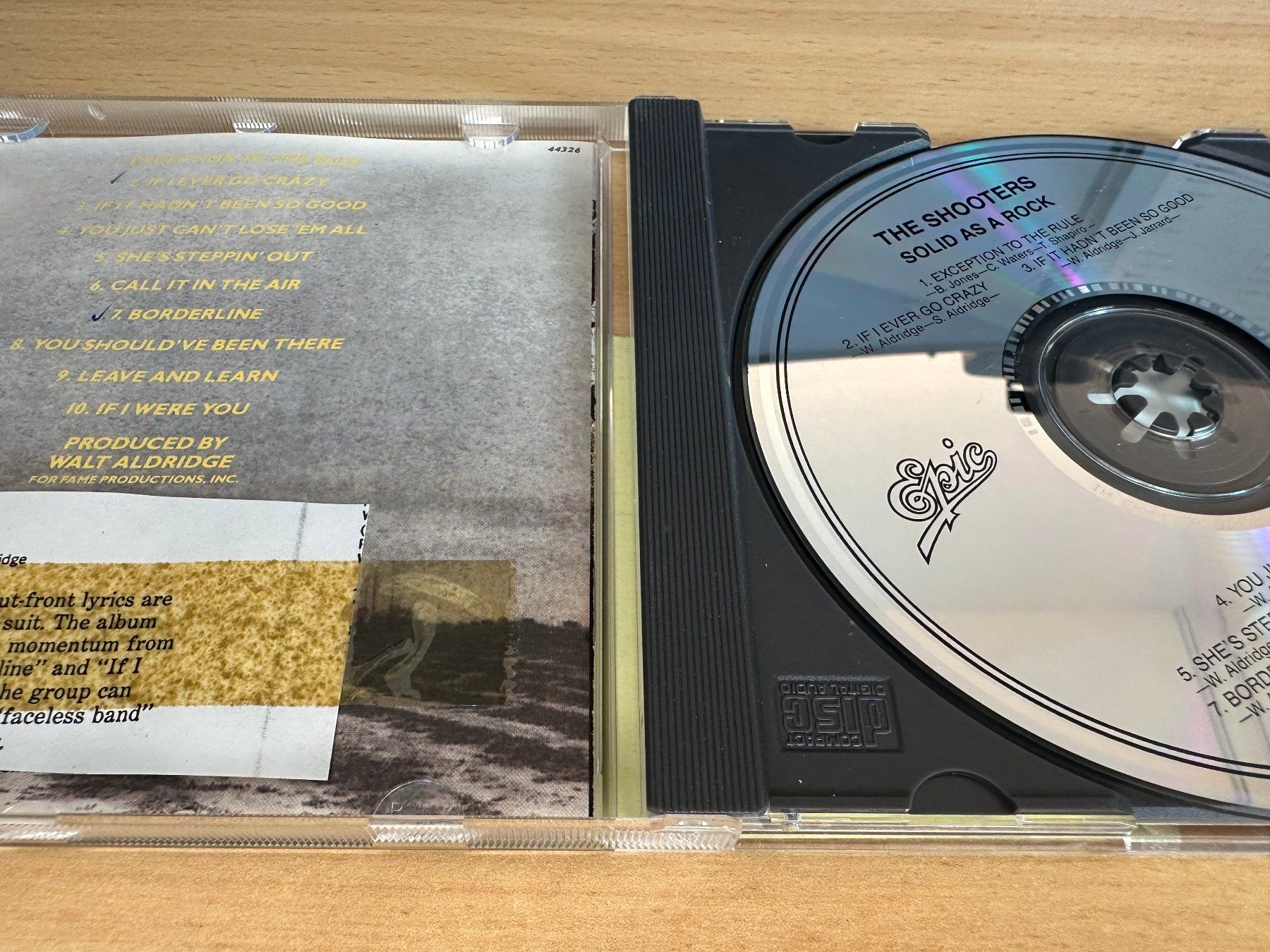 CD: The Shooters – Solid As A Rock – Usato da Rikon im Tösstal venduto da Alpenmutz 2
