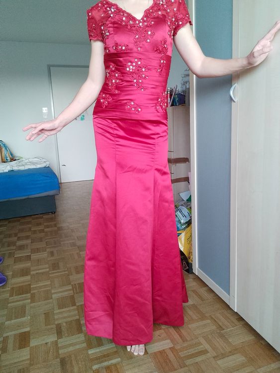 JJ’s House Vestiti: Wunderschönes rotes Kleid Abendkleid Fotoshooting – Usato da Othmarsingen venduto da AnastassiaV 1