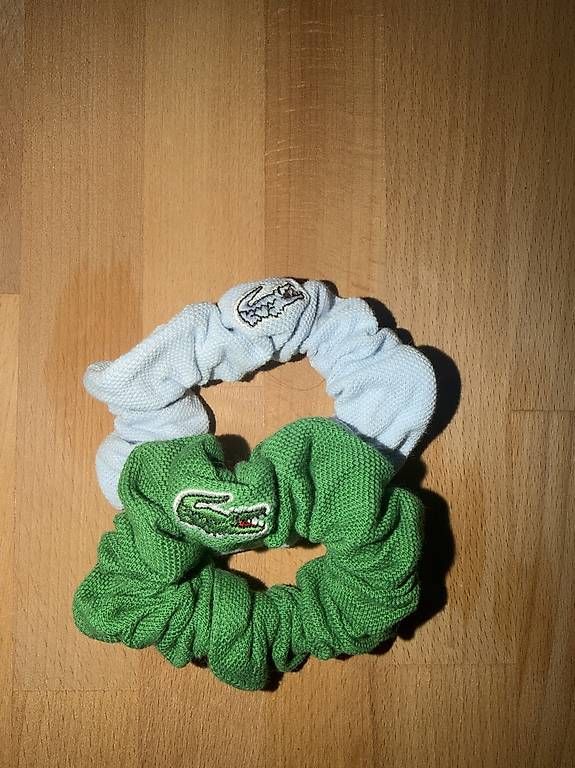 Accessori per capelli: Lacoste Scrunchies  Grün & Hellblau  – Nuovo e nell'imballaggio originale da Hinwil venduto da zu_zuli