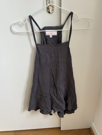 Stylish Summer Top - Size S - Perfect for the Season!