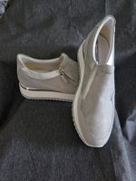 Bata Damen Slipper Grau mit Silber & Zipper – Gr. 40 NEU
