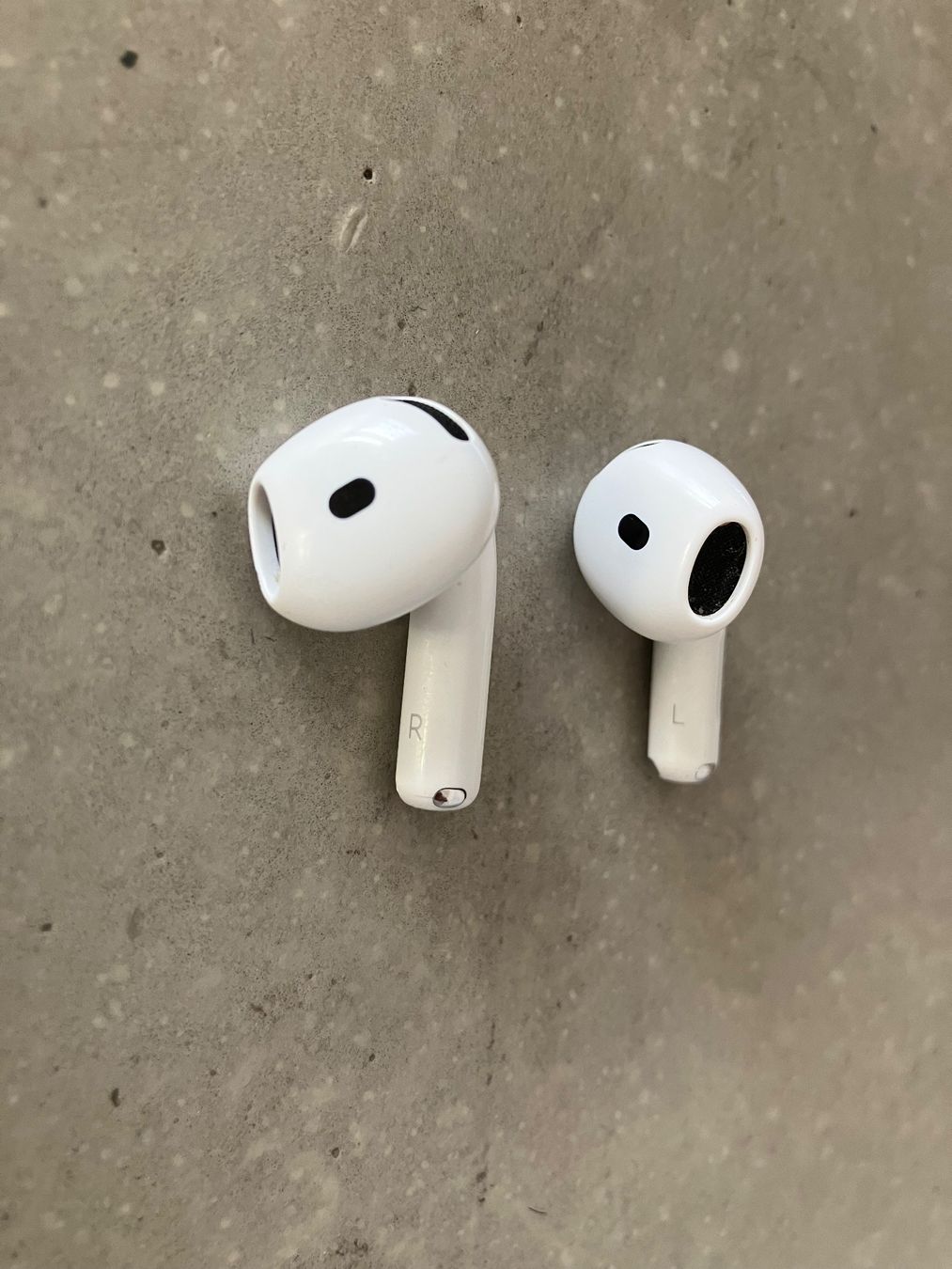 Apple Cuffie: APPLE Air Pods 4 – Usato da Lausanne venduto da mr.v 5