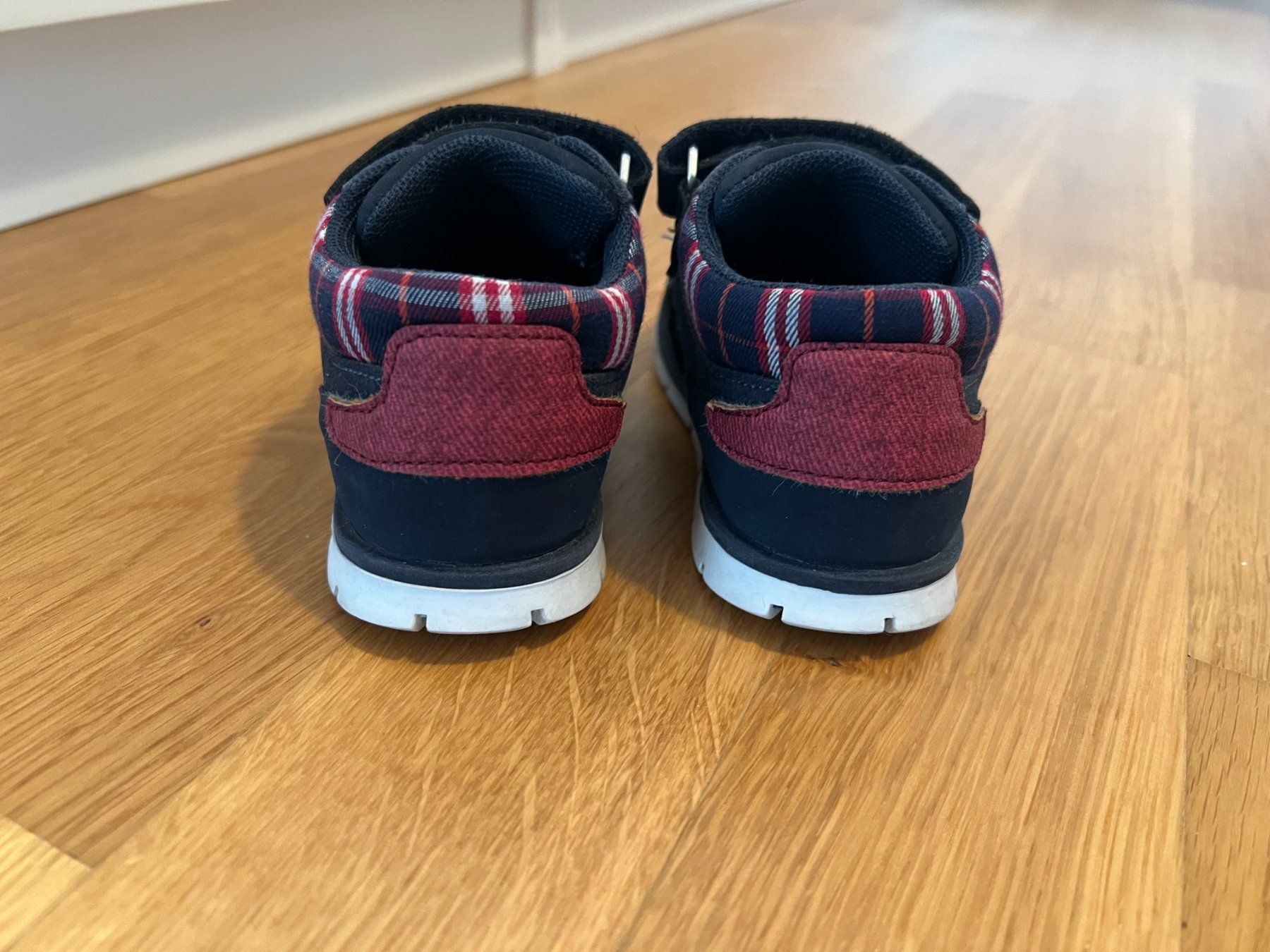 Chicco Scarpe per ragazzi: Scarponcini invernali Chicco blu numero 22 - Perfetti! – Usato da Bôle venduto da dany2021 3