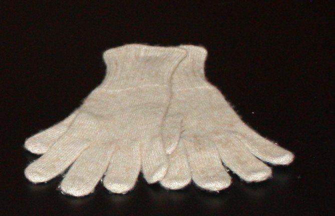 Guanti & manicotti: Handschuhe hellbeige – Usato da Flüelen venduto da Diversicum-Textil 1