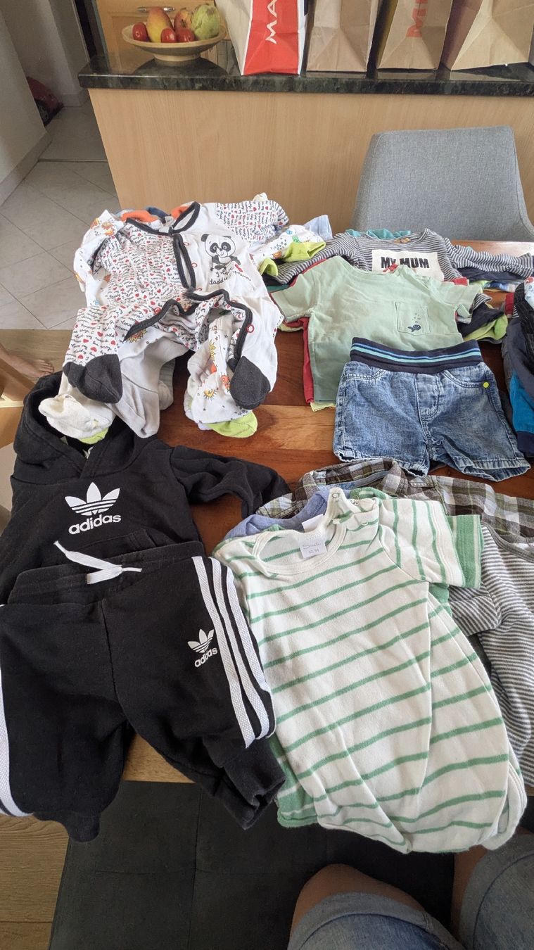 Lotti & Set di vestiti: grosses Kleiderpaket 70 Teile!! Junge Gr. 62 – Usato da Staad SG venduto da Reenalina 1