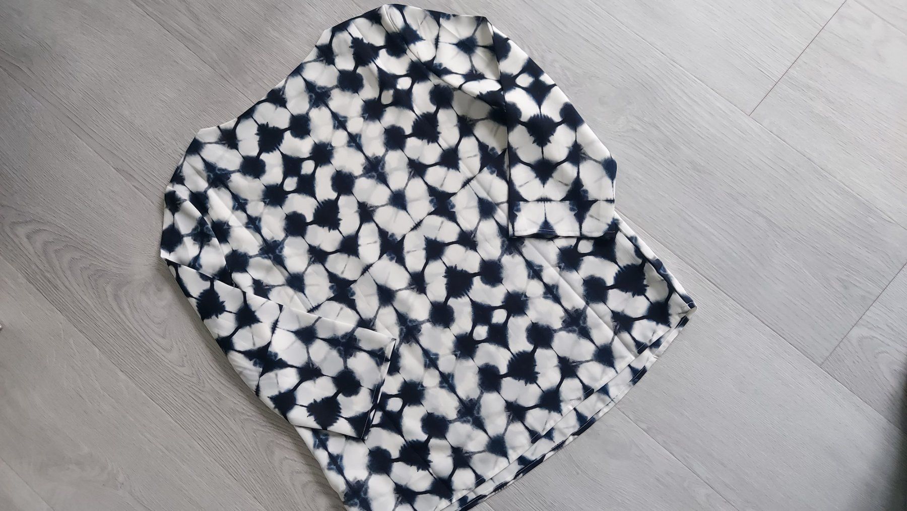 La Redoute Blusen: Bluse atelier R     Gr. 36    100 % Polyester   marine/weiss – Neu (gemäss Beschreibung) aus Langnau am Albis von kktdora 1