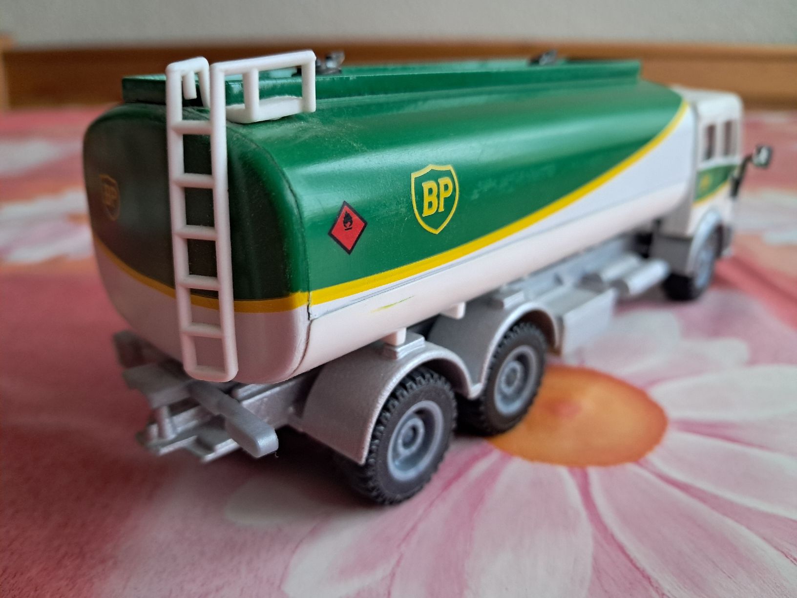 Siku Modellini d'auto: Siku Tankwagen Werbemodell BP – Nuovo (secondo la descrizione) da Strengelbach venduto da Wedi73 3