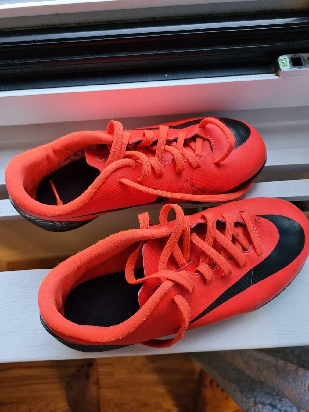 Nike Scarpe per ragazzi: Nike Kinder Turnschuhe 34 – Usato da Zürich venduto da Simonikus