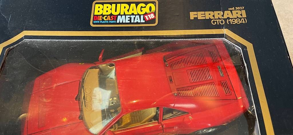 Voitures modèles: Voiture burago Ferrari GTO 1984 code 3027 – D'occasion à Bevaix par Greg999 1