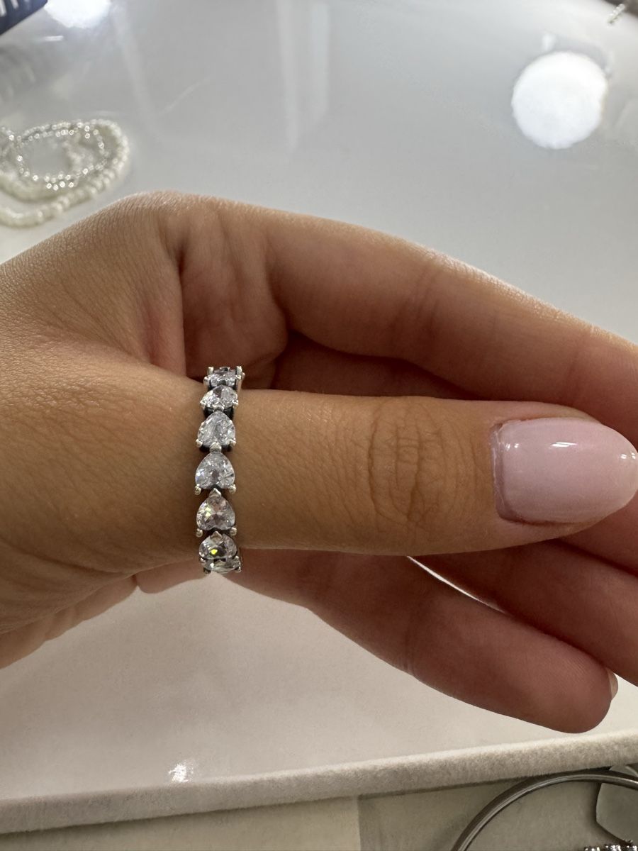Anelli: Schicker Ring mit Herzen-Zirkonia,  Grösse 56 – Nuovo (secondo la descrizione) da Adligenswil venduto da agr_6pqd