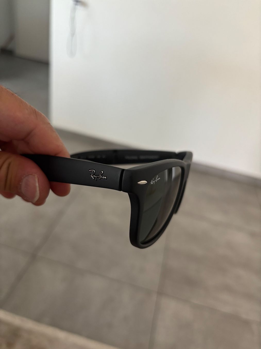 Occhiali & Lenti: Rayban Folding Wayfarer – Usato da Neuchatel venduto da UMY 1