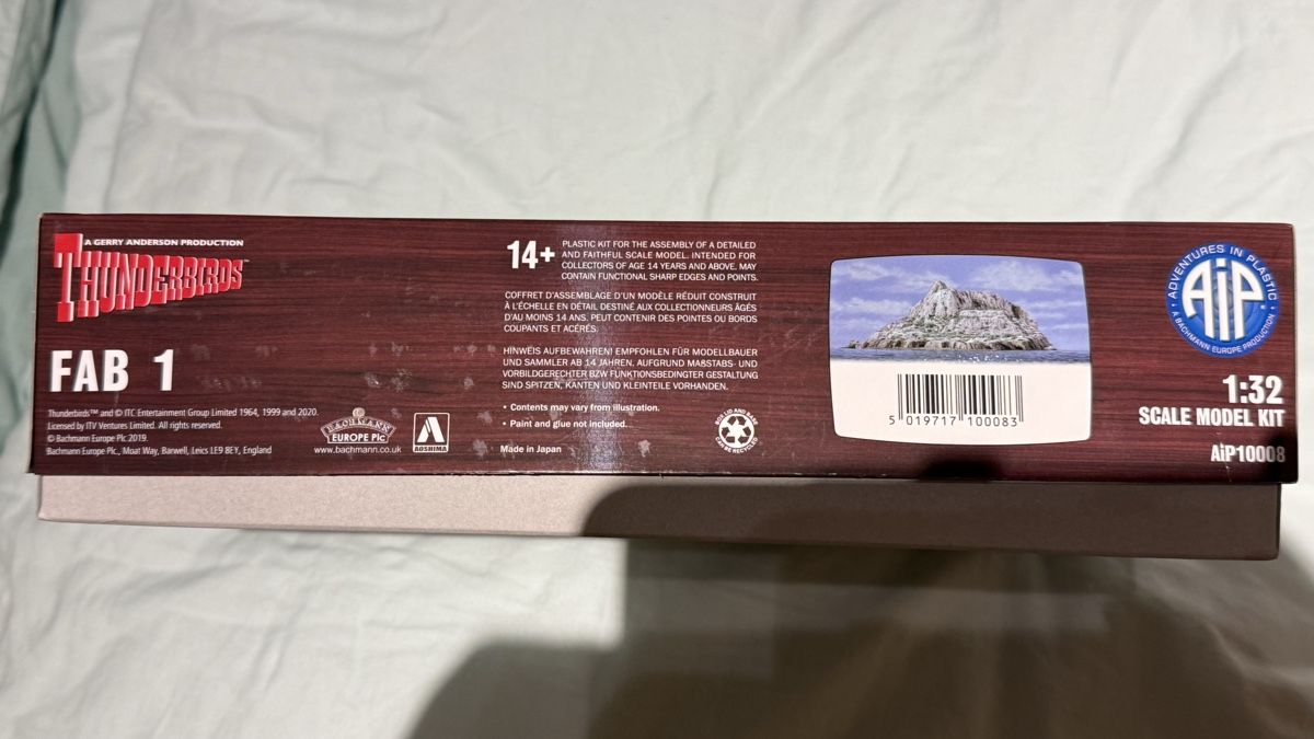 Voitures modèles: Thunderbirds FAB 1 Modellbausatz 1:32, neu & originalverpack – Neuf avec emballage d'origine à Basel par Zomeg 2
