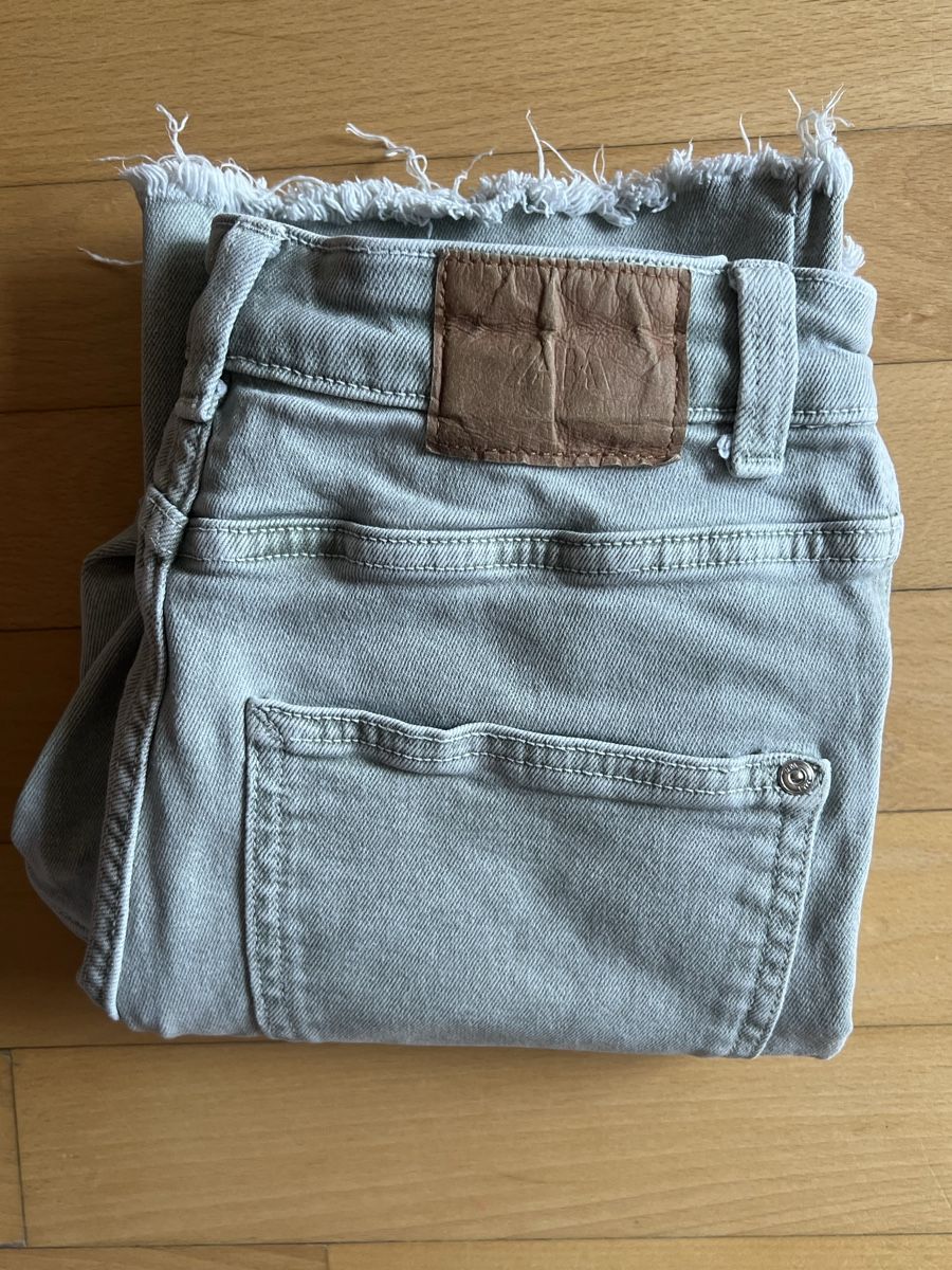 Zara Jeans: Zara Jeans Size 4, Light Green – Gebraucht aus Altstätten SG von Melval22 4
