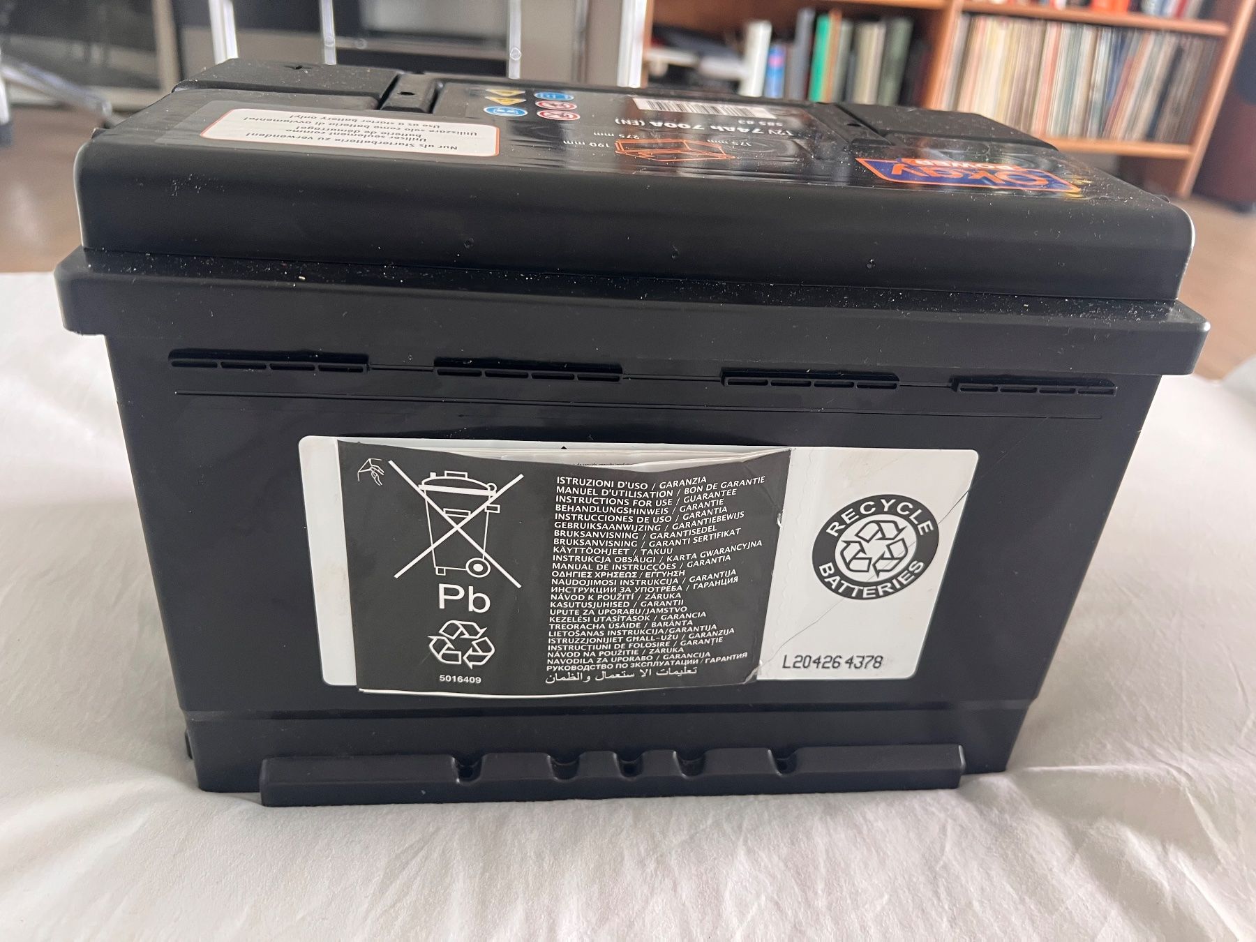 Batteries: Autobatterie neu – Neuf avec emballage d'origine à Schindellegi par bkaib