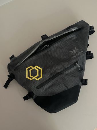 Apidura Rahmentasche 12L