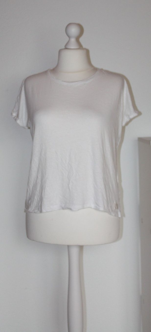 T-Shirts: T - Shirt weiss mit Spitze Gr. XL – Neu (gemäss Beschreibung) aus Flüelen von Diversicum-Textil