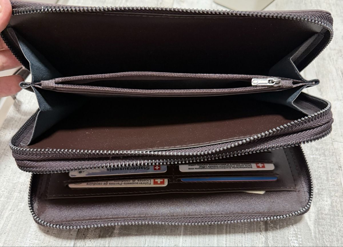 Borse: Giorgo Armani Handtasche Männer – Usato da Amriswil venduto da Berii93 4