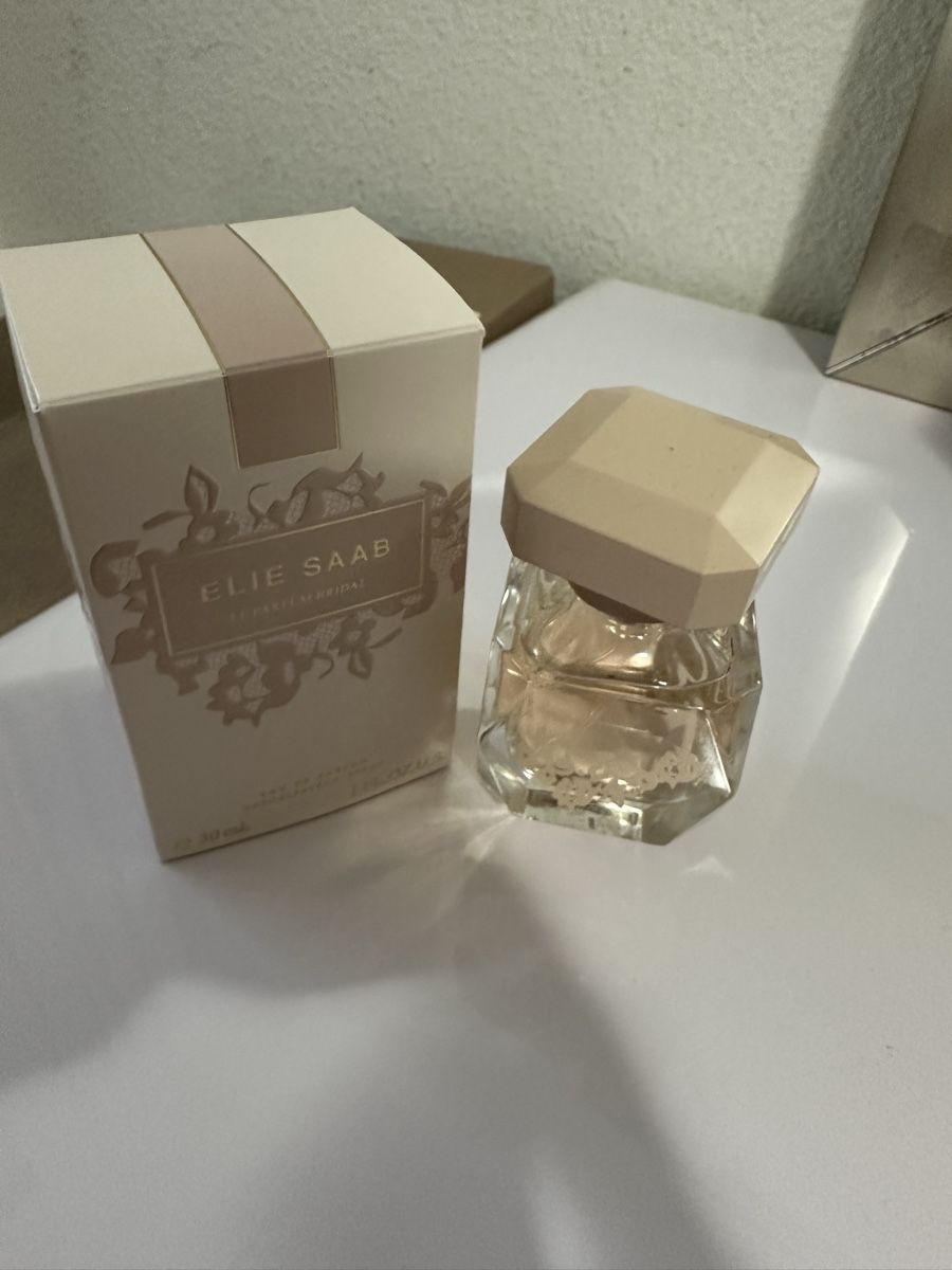 Elie Saab Profumi & Eau de Toilette: Elie Saab Eau de Parfum Orginal comme neuf – Nuovo (secondo la descrizione) da Biel/Bienne venduto da orange1