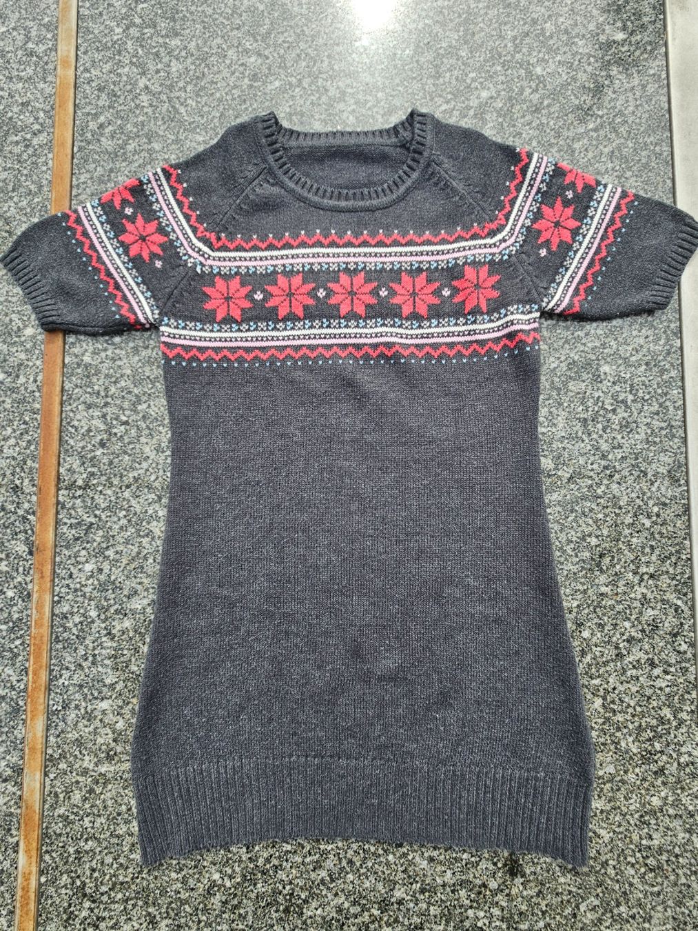 Vestiti & Gonne: Strickkleid, Grösse 134/140 – Usato da Marthalen venduto da Himbeersugus