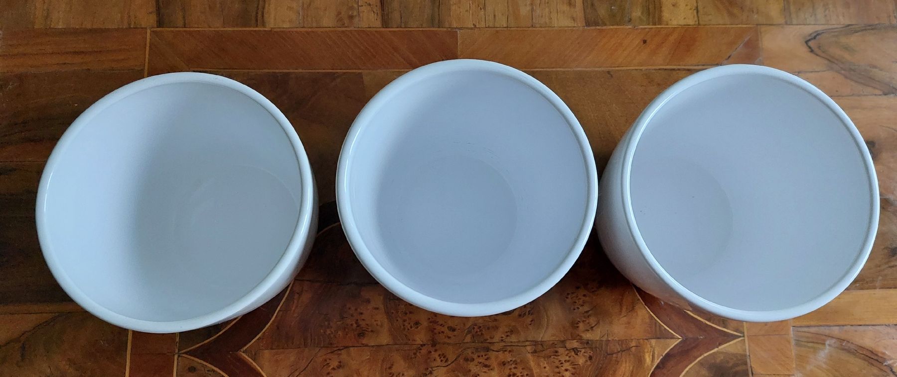 Vasi per fiori: 5 Übertöpfe, weiss, neuwertig – Usato da Baar venduto da Mango347 2
