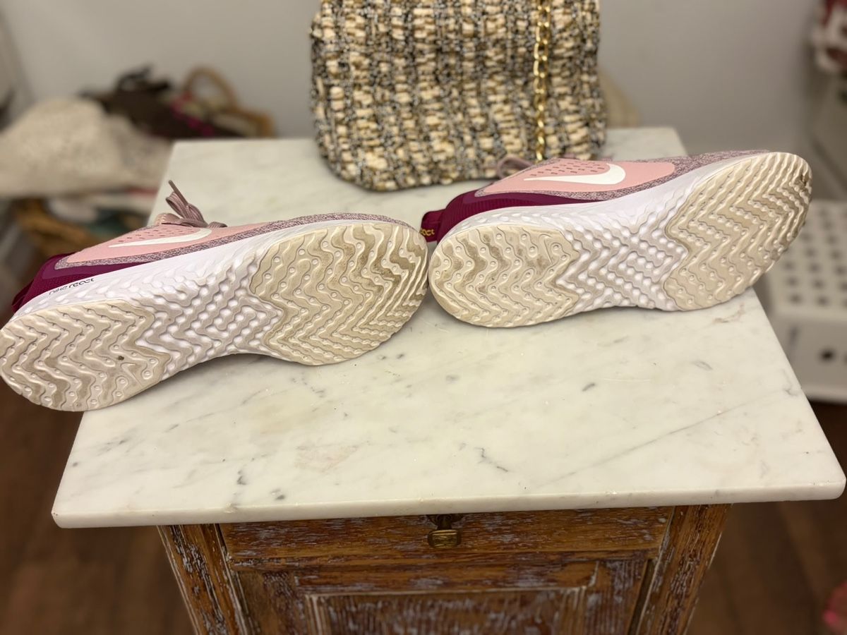 Nike Damenschuhe: Nike Laufschuh Rosa – Neu (gemäss Beschreibung) aus Embrach von lady_t_ 3