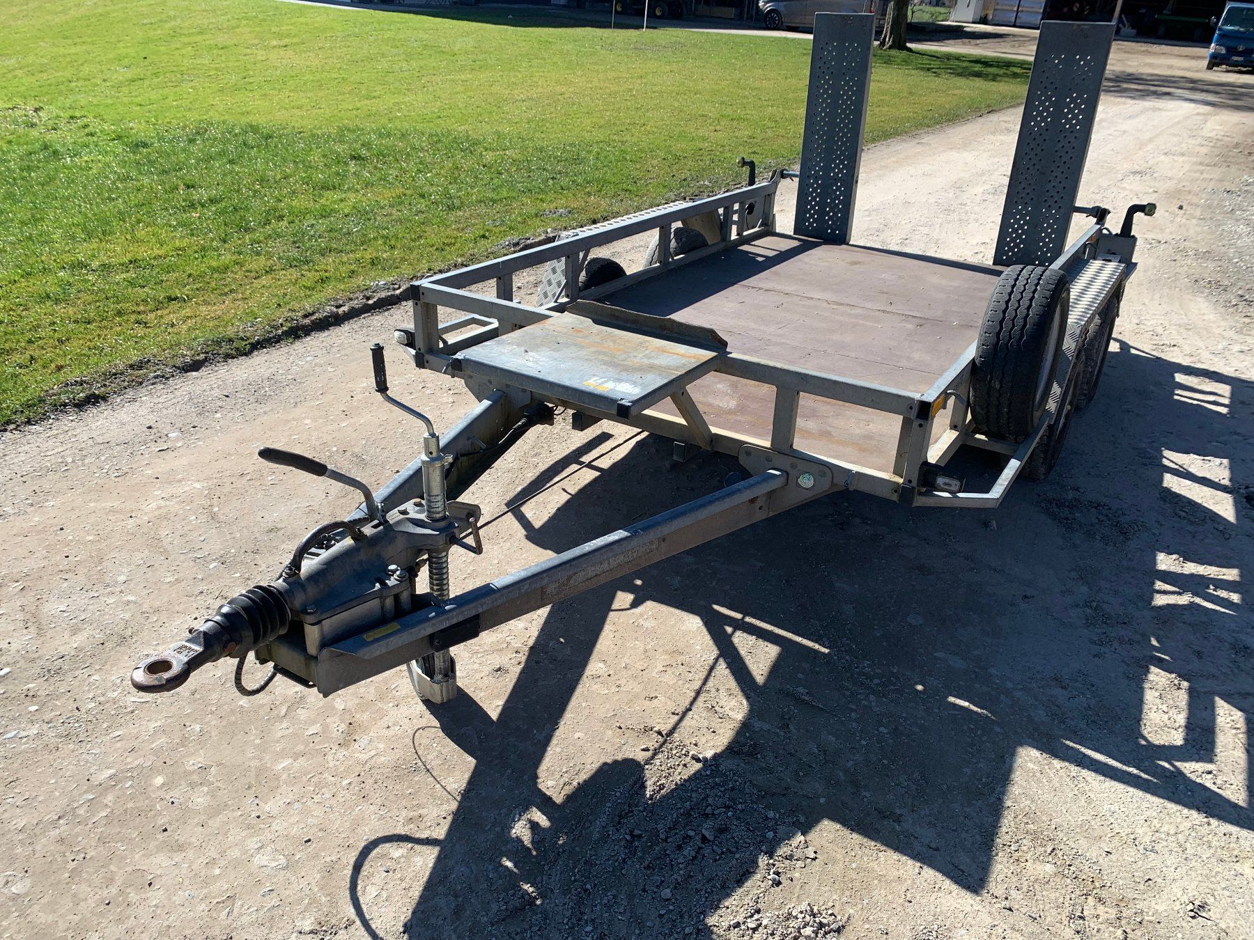 Ifor Anhänger: Bagger Anhänger GG 3500Kg – Gebraucht aus Hausen am Albis von toppreis05 5
