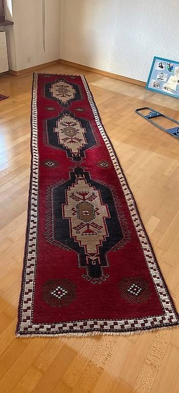 Teppiche: Orientteppich Läufer 80x400cm – Gebraucht aus Rothrist von Dirtyroman