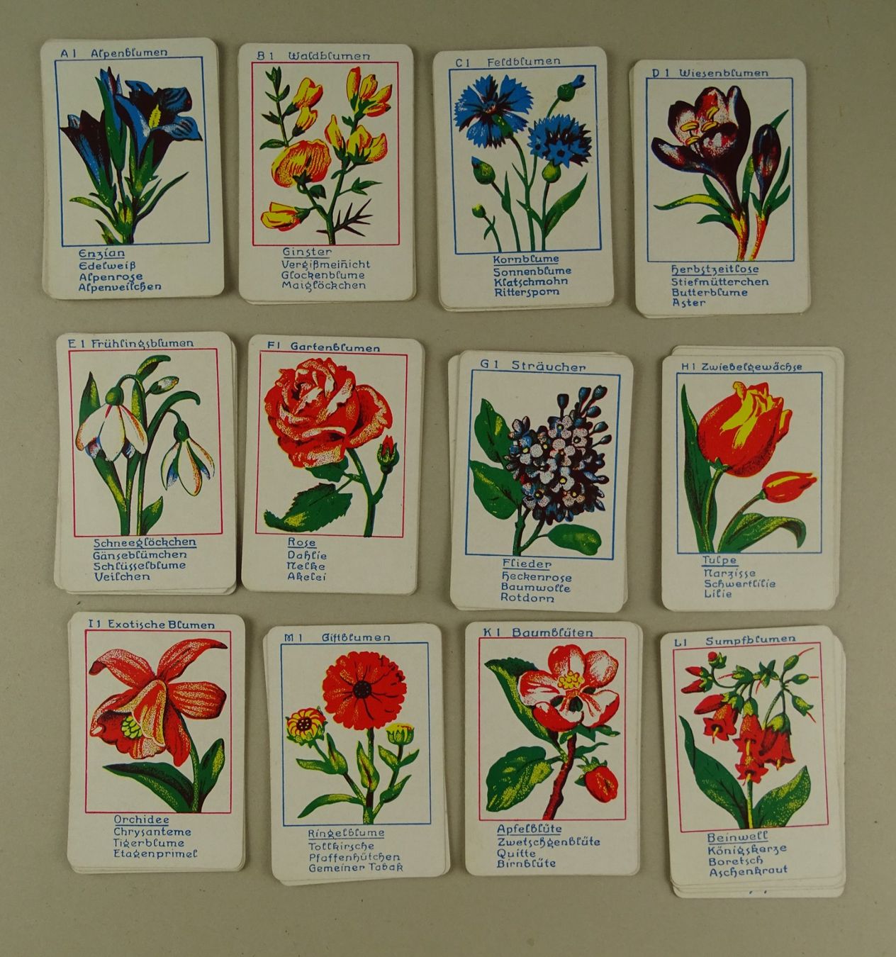 Giochi: ANTIKES BLUMEN-QUARTETT, KOMPLETT – Usato da Grüningen venduto da Kartensammler 2