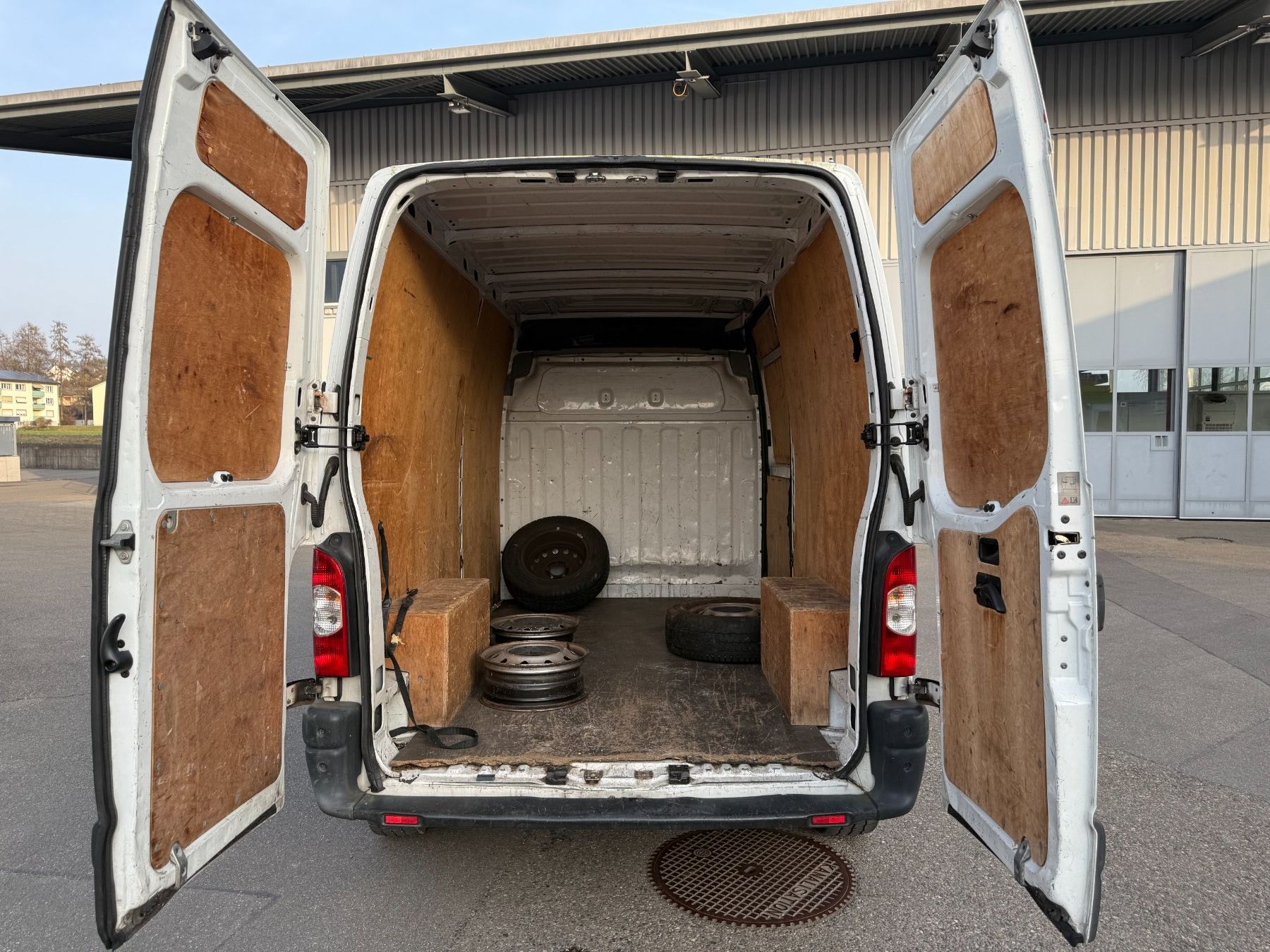 Renault Veicoli commerciali: Renault Master L2H2 – Usato da Dübendorf venduto da rog_8pqk 8