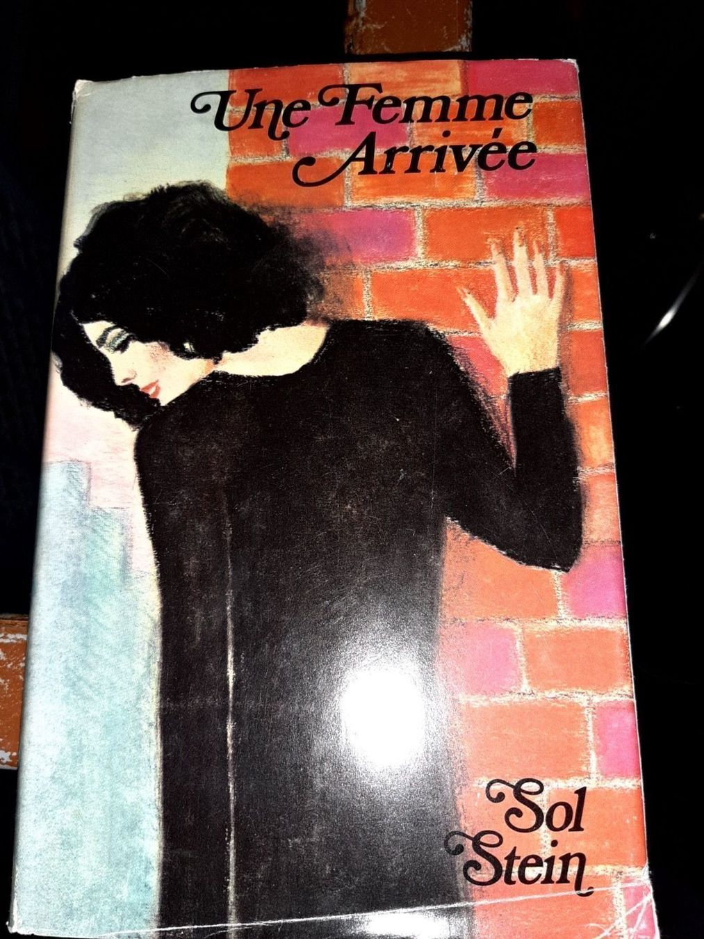 Libri: Une femme arrivee – Usato da Le locle venduto da juliensaran