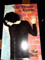 Une femme arrivee