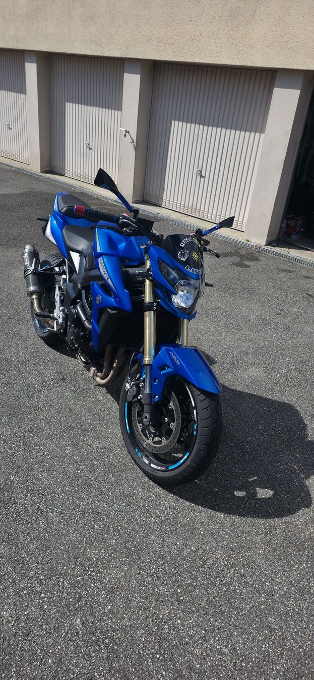Suzuki Strasse: Suzuki GSR750 – Gebraucht aus Grenchen von Gregor.49