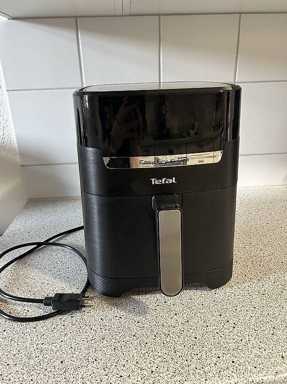 Tefal Appareils de cuisine: Heissluftfritteuse – D'occasion à Grossaffoltern par noemi6773
