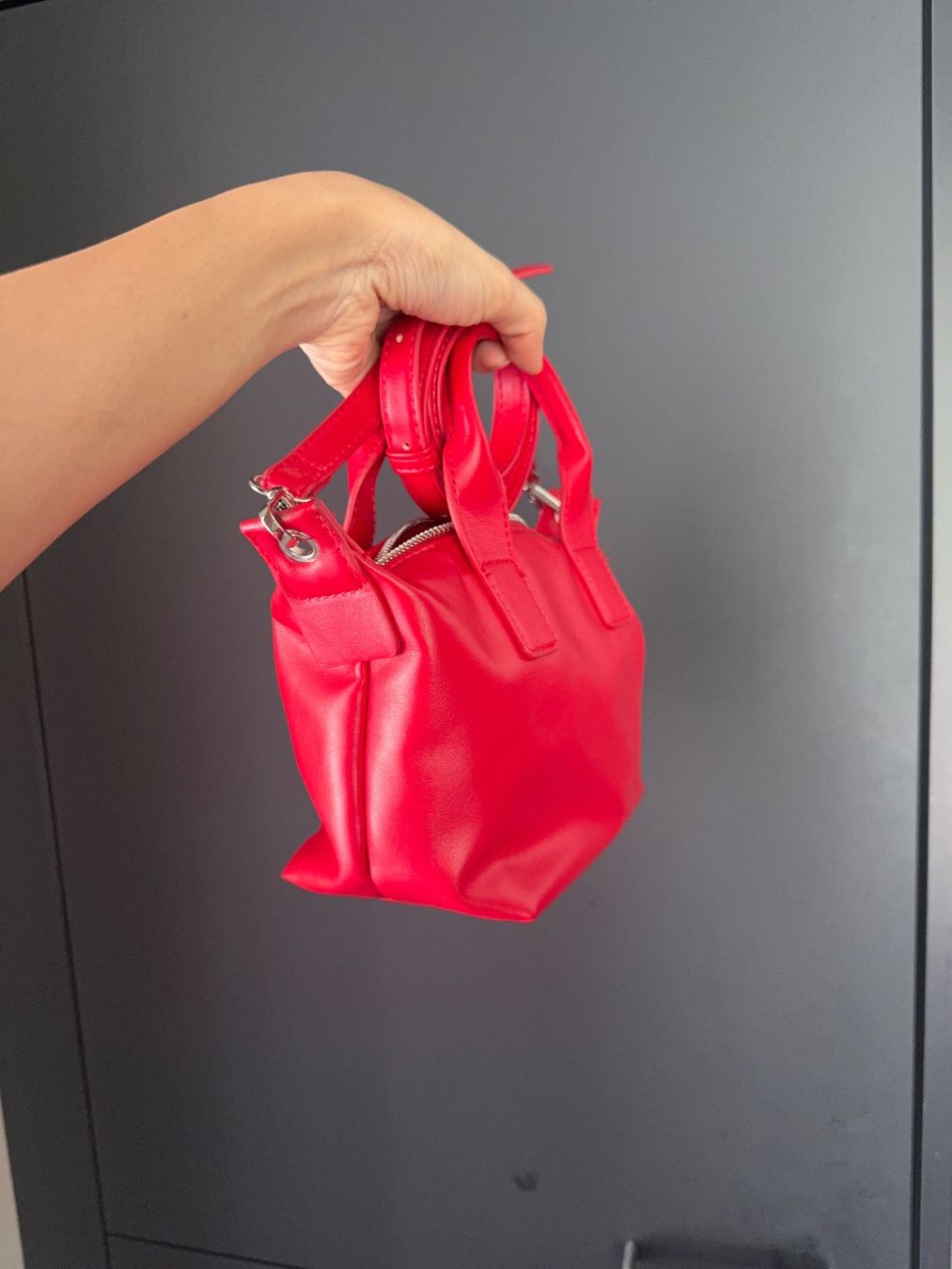 Borse da donna: small red soft crossbody bag – Nuovo (secondo la descrizione) da Zürich venduto da hal_2yzx 1