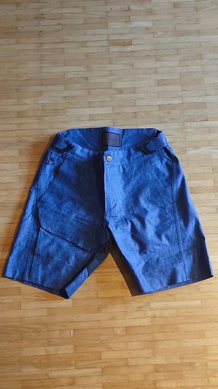 Pantaloni: Sease Cargo Short 2.0 - Taille L – Nuovo (secondo la descrizione) da Montsevelier venduto da jem_zr6q
