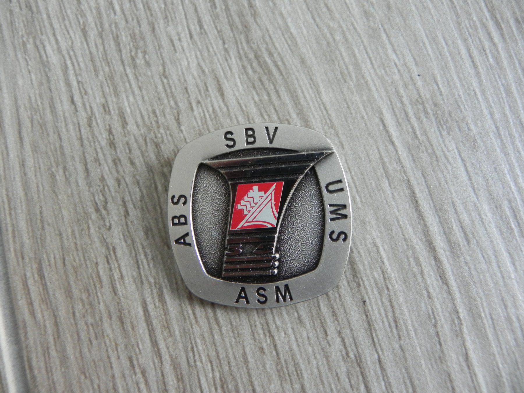 Spille & Fermagli: Abzeichen Schweizer Blasmusikverband SBV ASM 2007 – Usato da Biel/Bienne venduto da Gogolozi